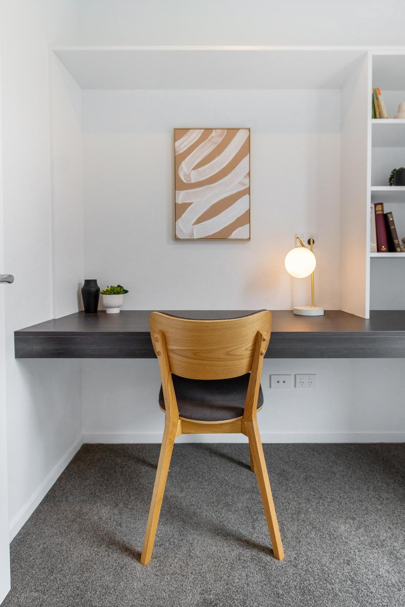 2Br Townhouse: Cosy, Close To City, Car Park 基督城 外观 照片