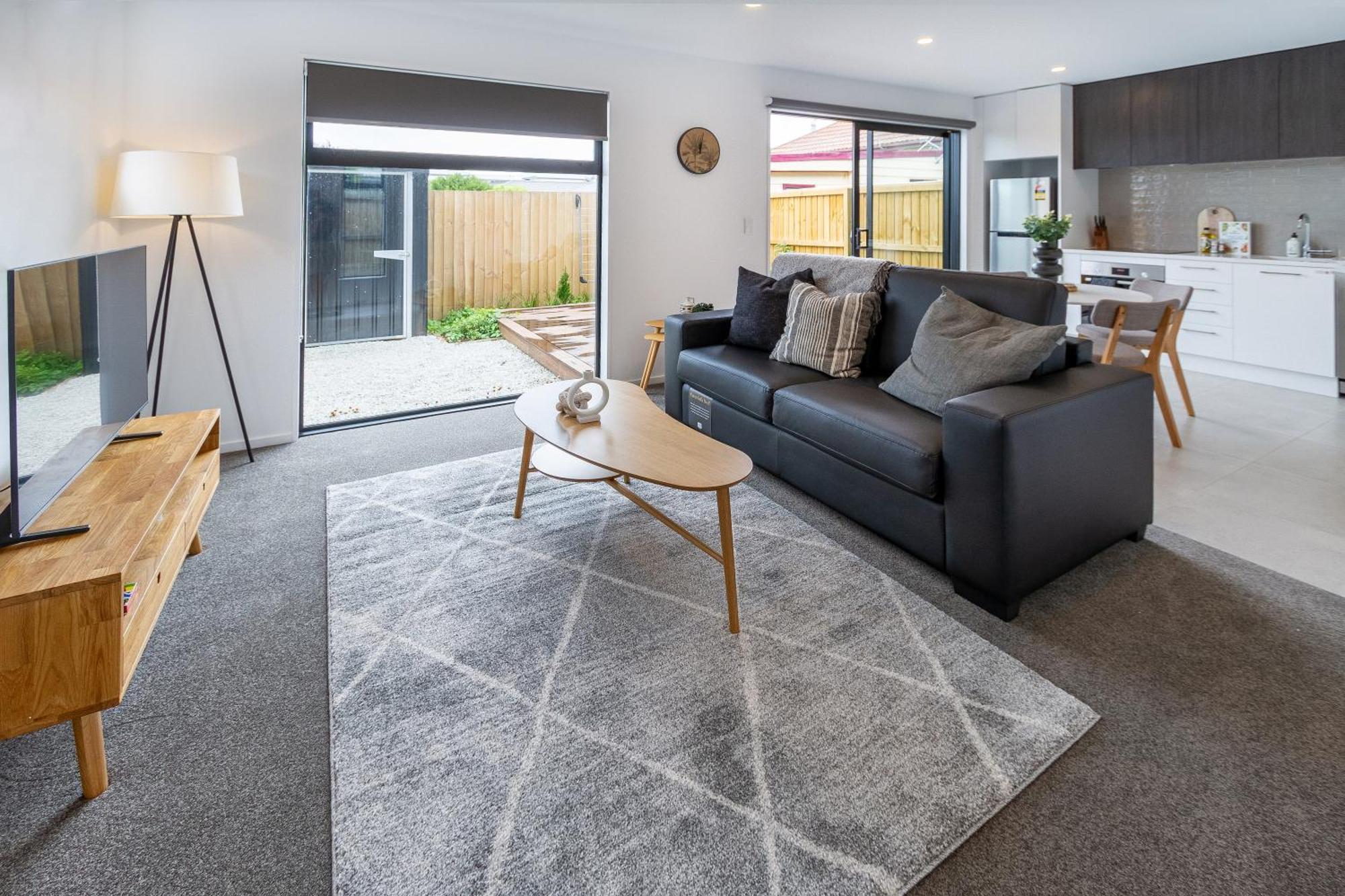 2Br Townhouse: Cosy, Close To City, Car Park 基督城 外观 照片